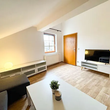Large For Large Groups South Of Berlin Apartament *
