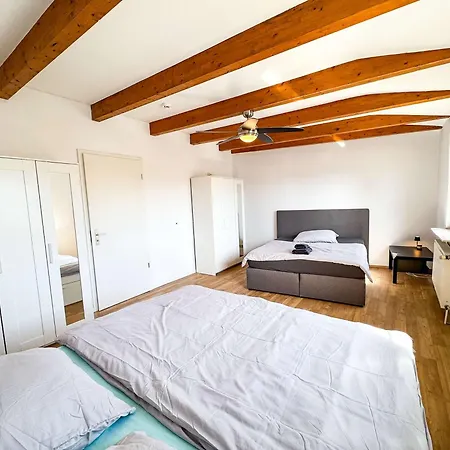 Large For Large Groups South Of Berlin Großbeeren