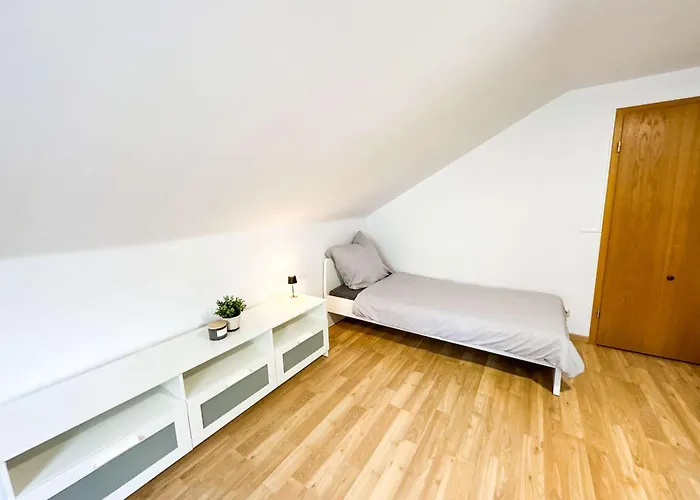 Lägenhet Large For Large Groups South Of Berlin